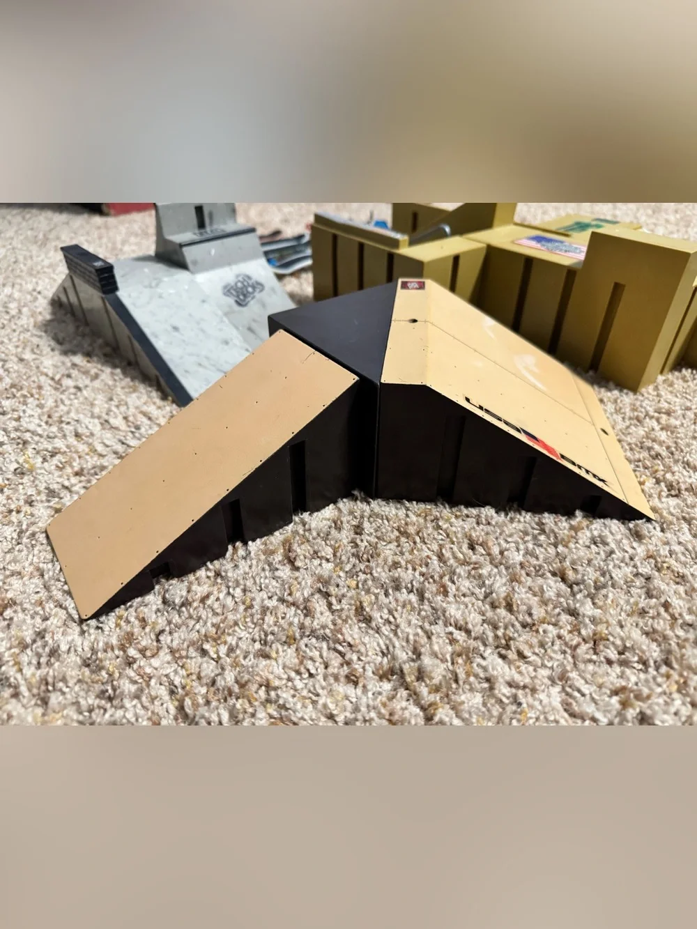 Tech Deck Ramp and Fingerboard Lot - Picture 4 of 6